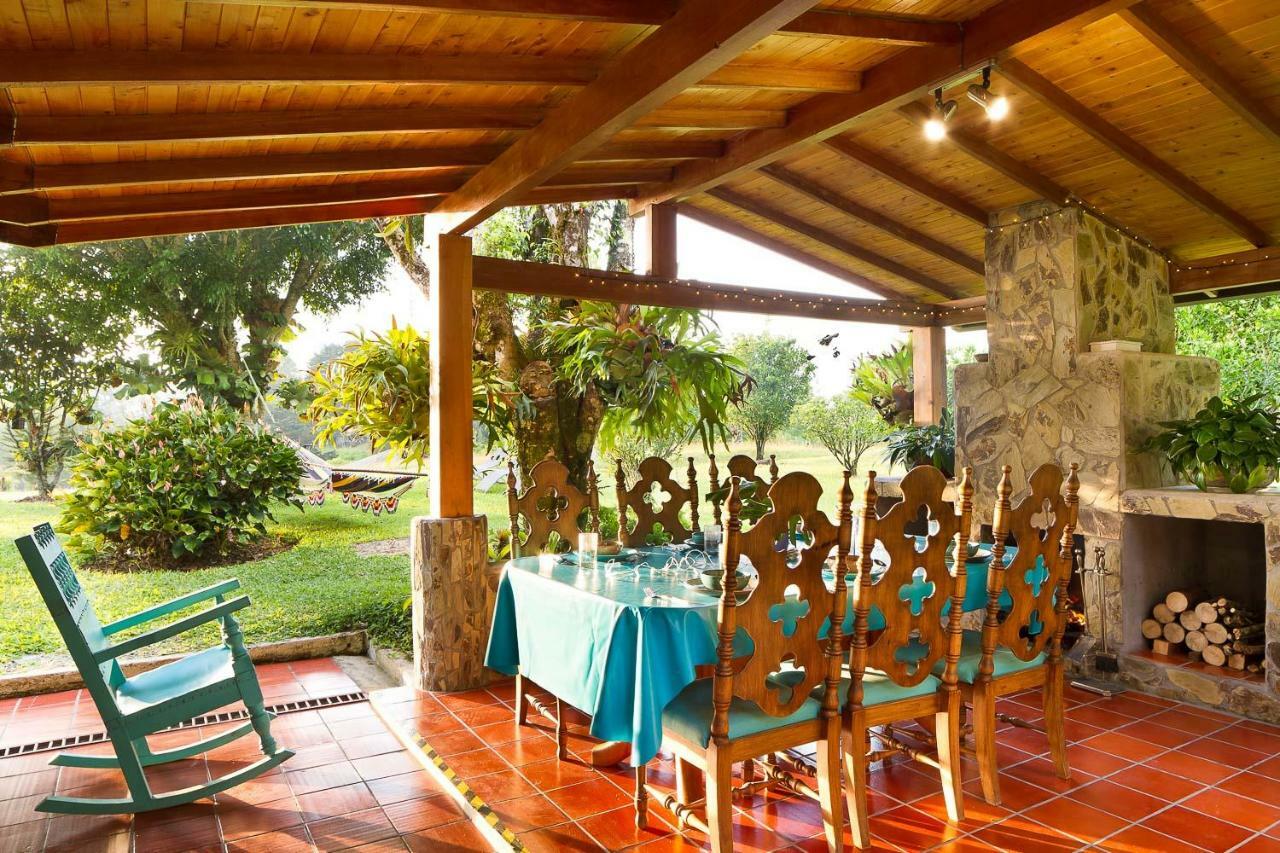 Villa La Casa De Piedra à Guatapé Extérieur photo