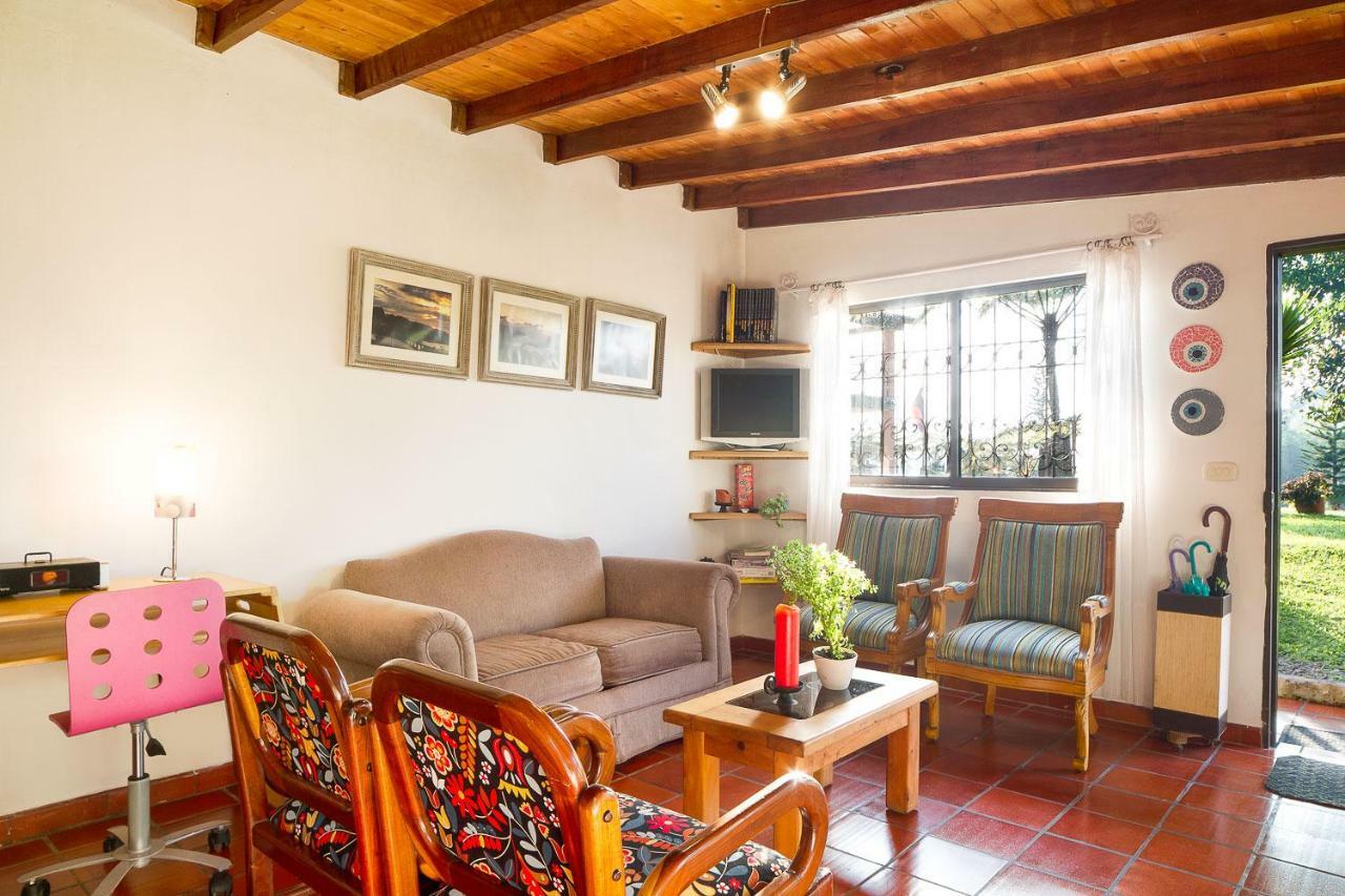 Villa La Casa De Piedra à Guatapé Extérieur photo
